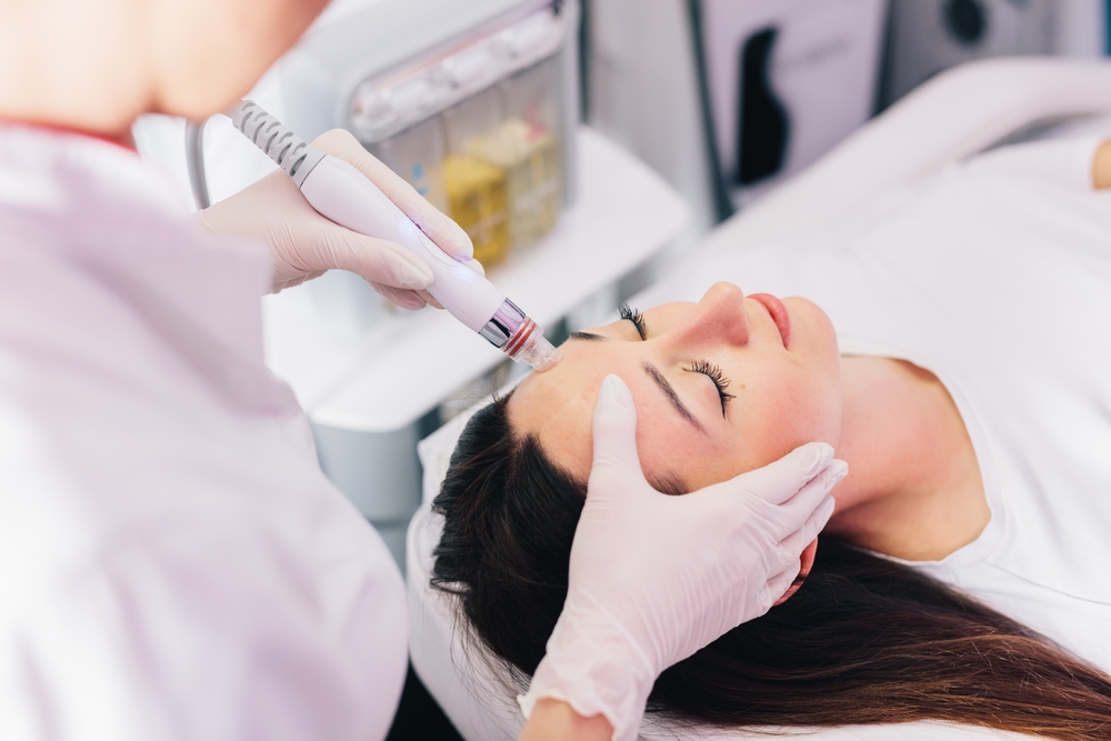 How Long Do the Best HydraFacial Results in Fairfax Last?